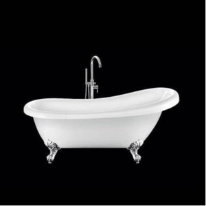 扒开她粉嫩的小缝尿进去微博
